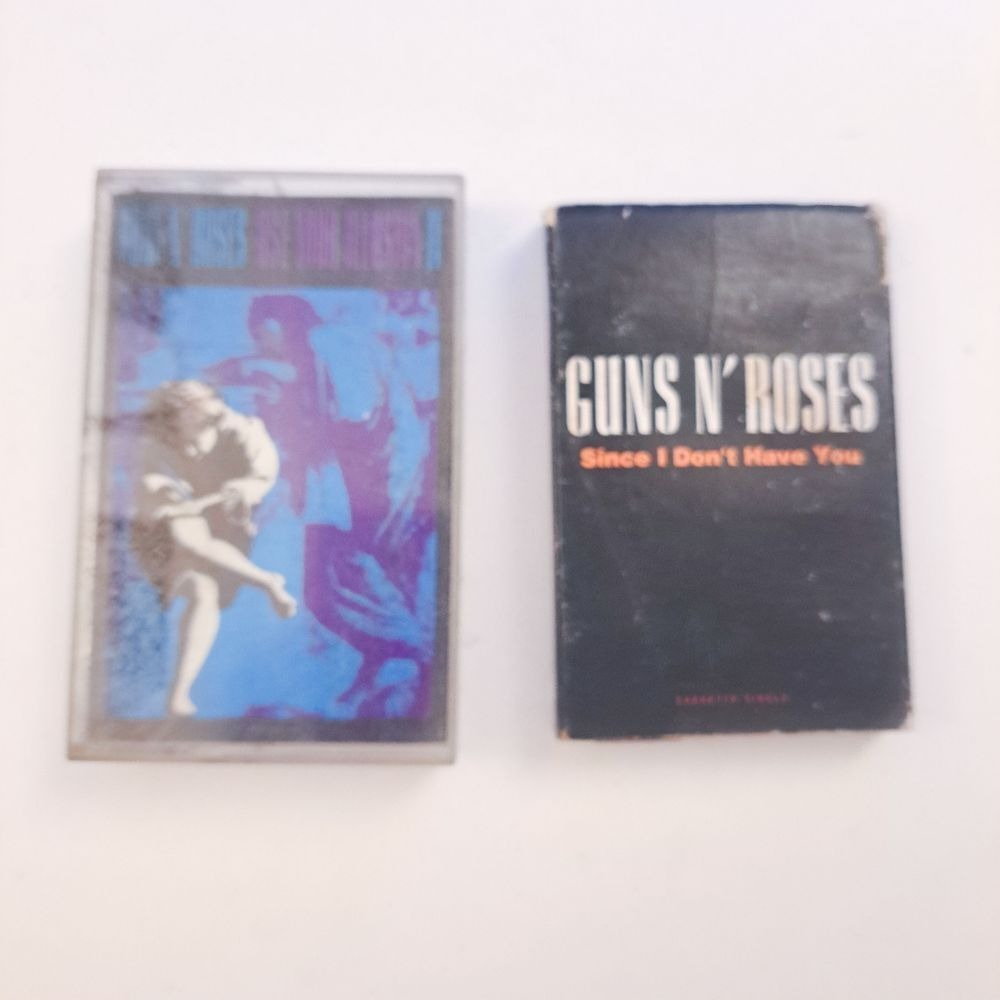 2 Guns N Roses Rock‎ Cassette Lot Vintage Tape 90s Rock Music Album & SIngle